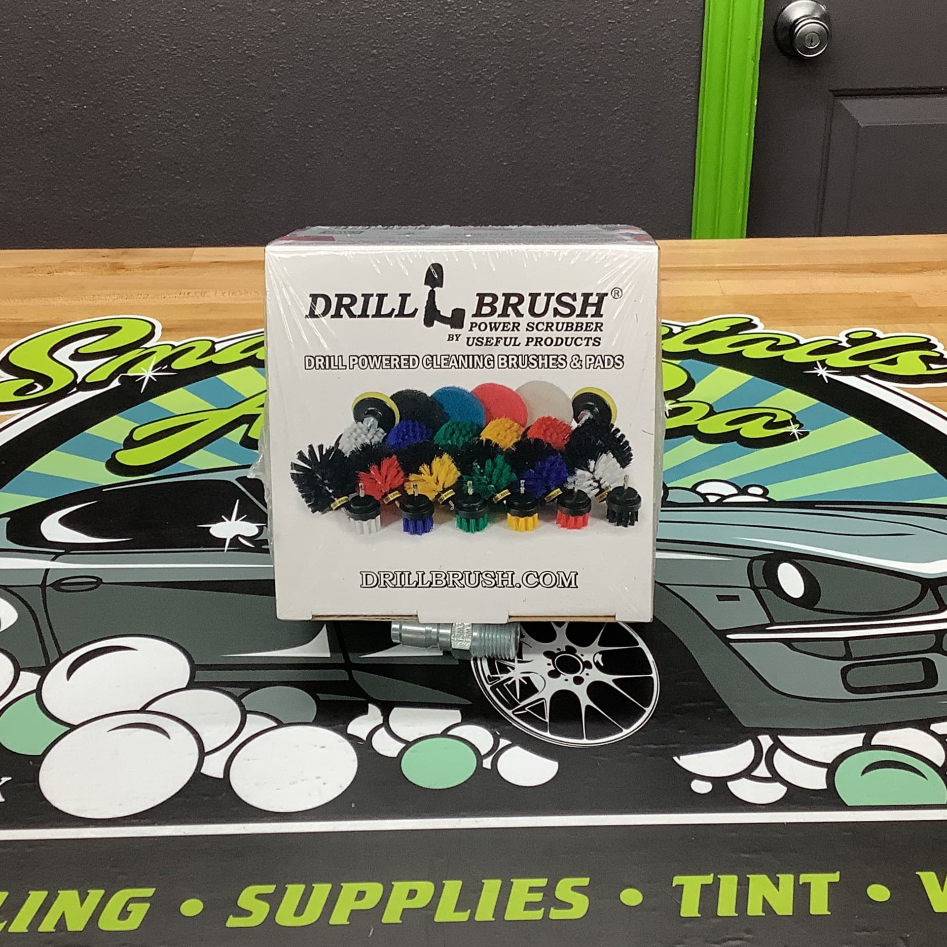 Scouring pad kit
